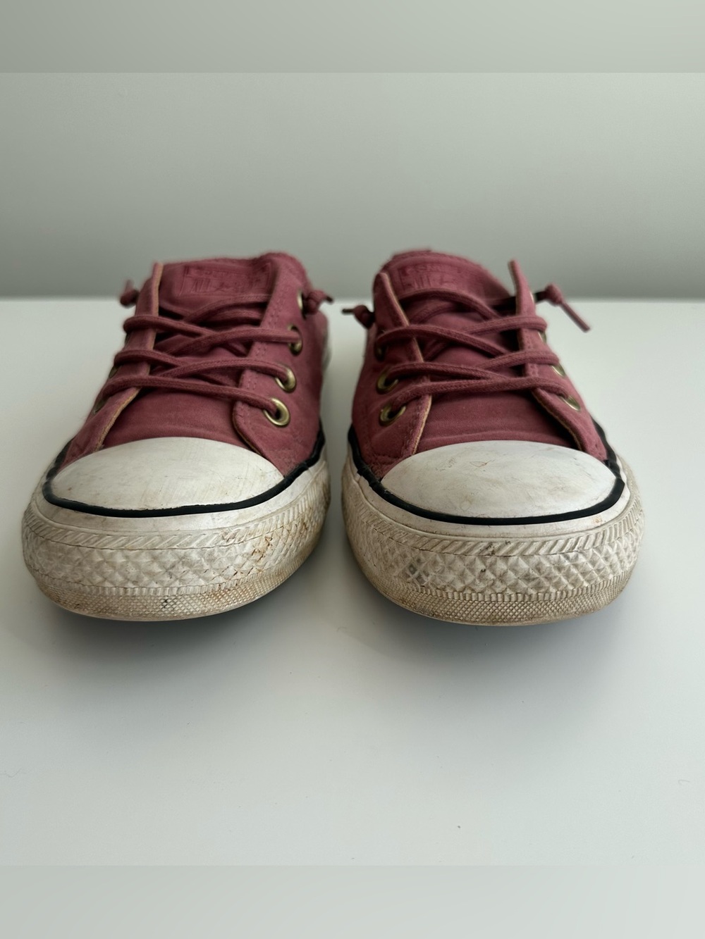 Mauve converse with elastic back- 9